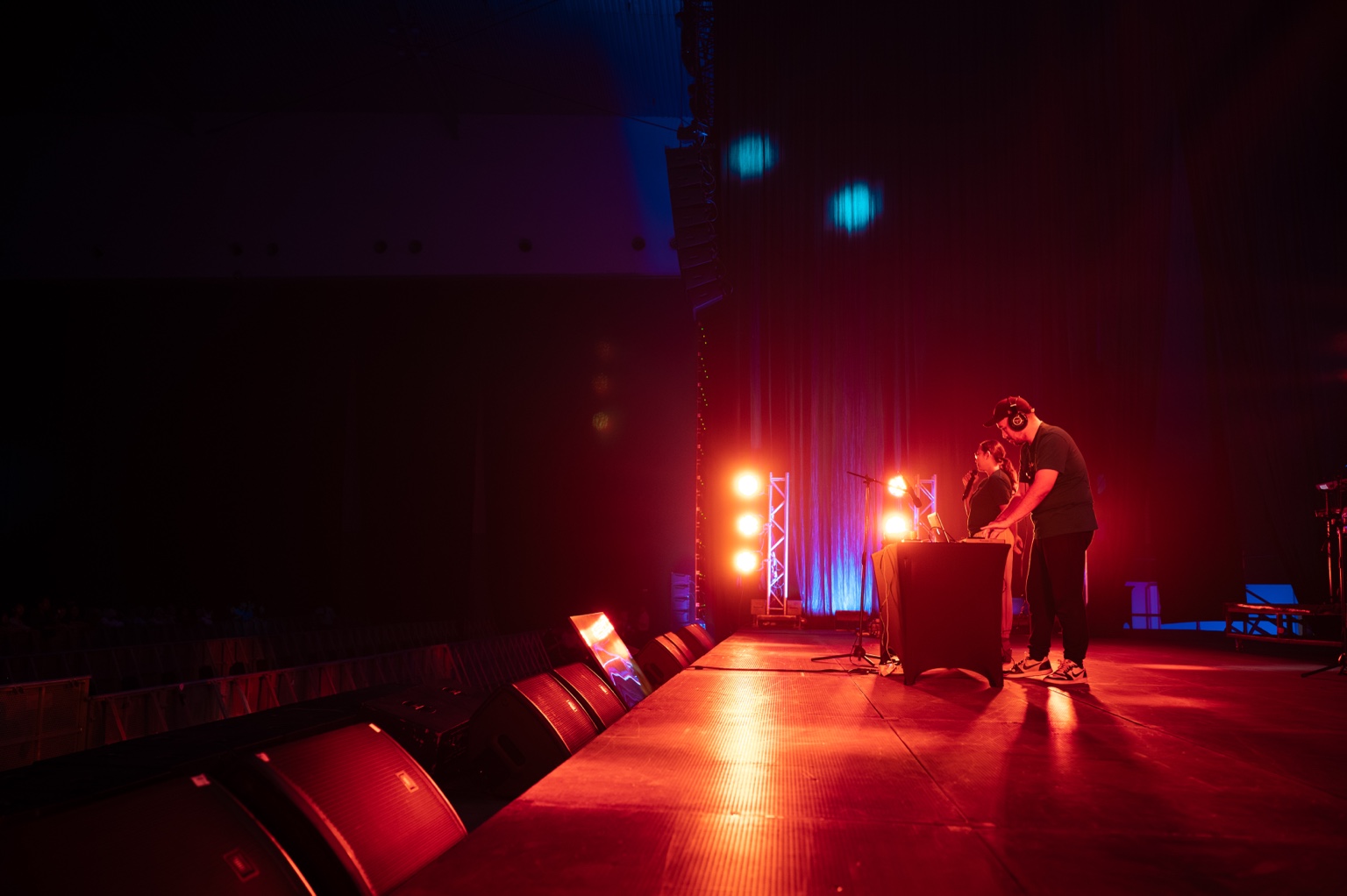 TE.NANG live sound experience